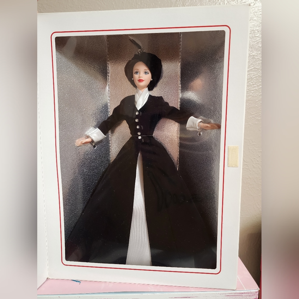 Romantic Interlude Barbie Classique Collection